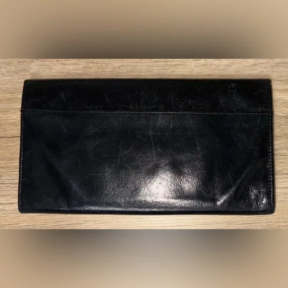 LIZ CLAIBORNE Black Leather Envelope Clutch Wallet. Elegant black leather. - Picture 3 of 6